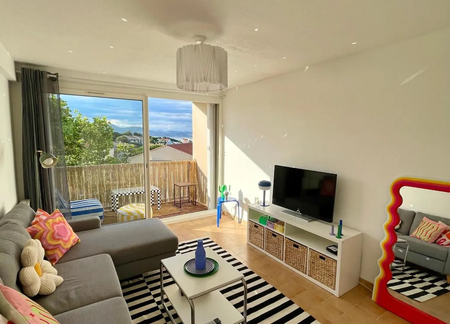 Superbe Duplex Refait A Neuf ! contacts